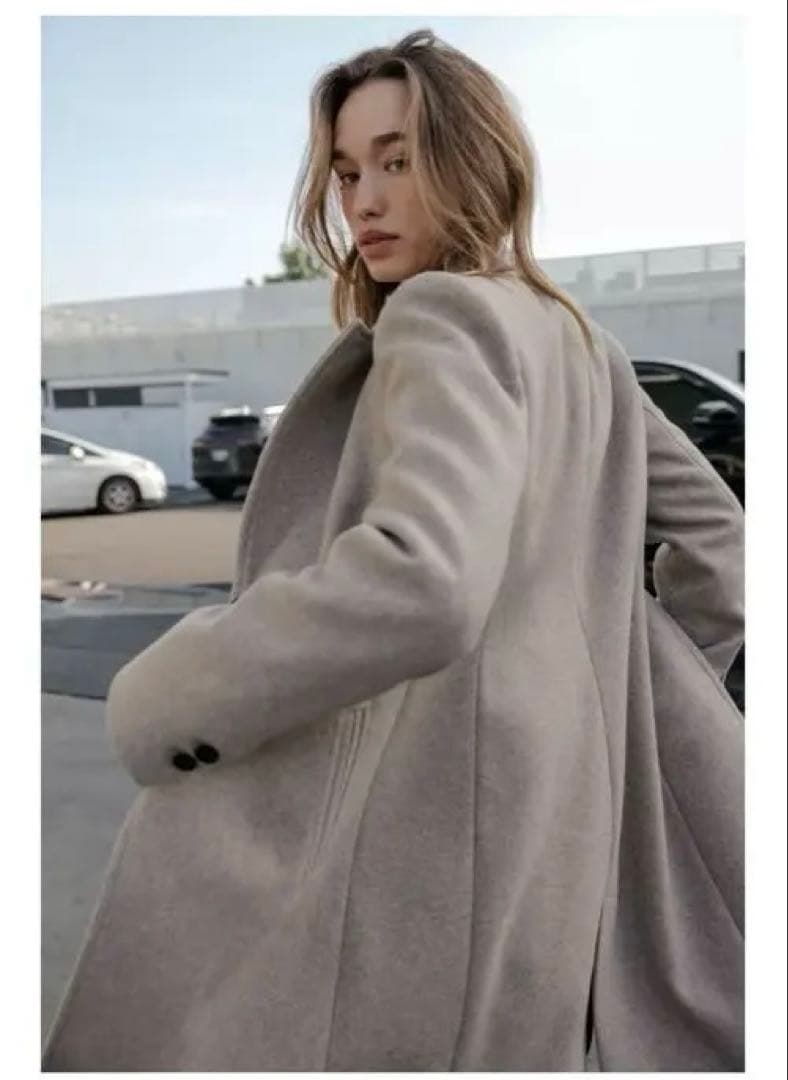 ソフトショルダーパッドコート　ZARA