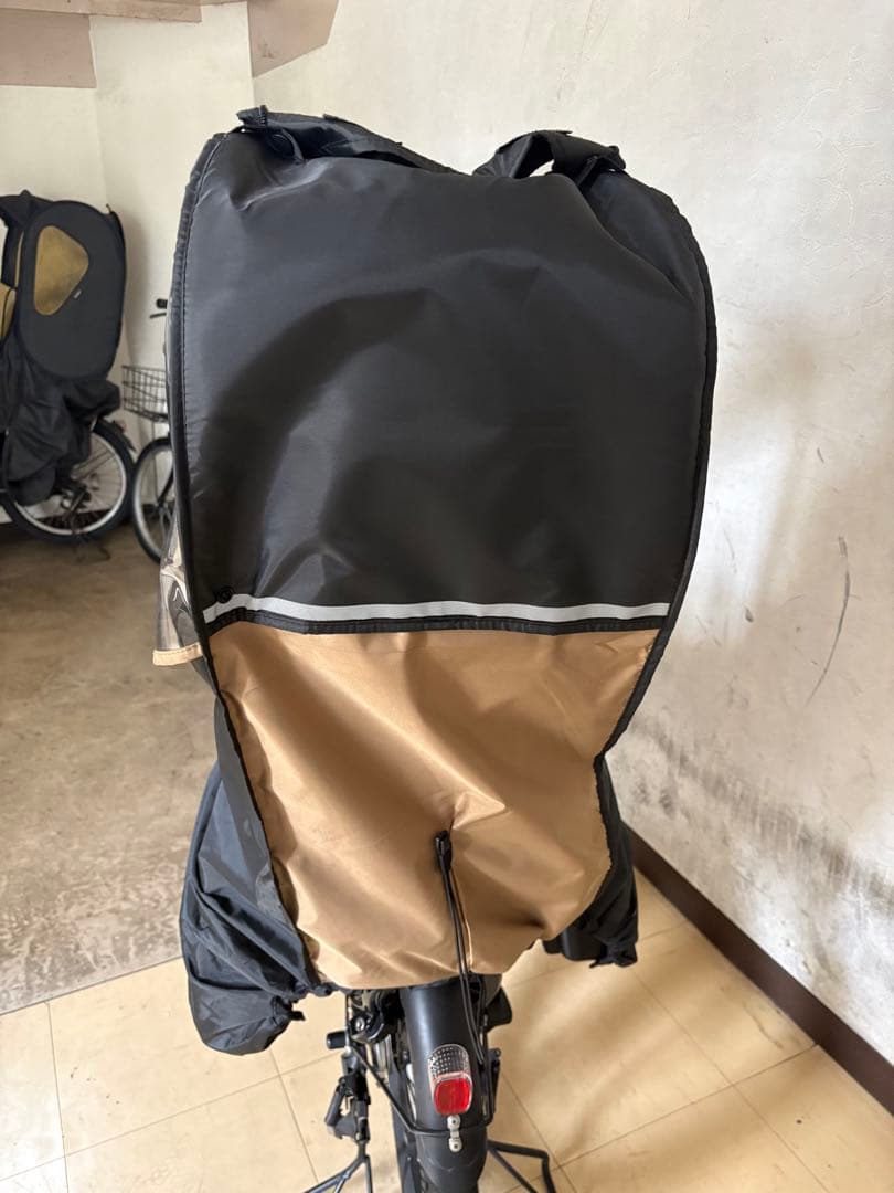 チャイルドシートカバー リア用　レインカバー　ベージュ
