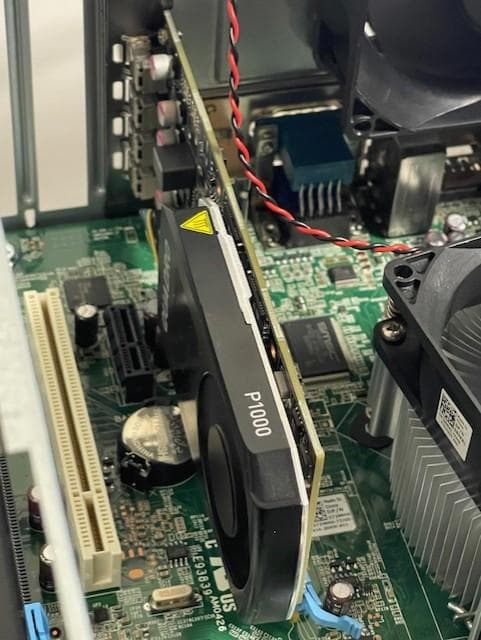 NVIDIA Quadro P1000 4GB 4画面対応 グラフィックボード