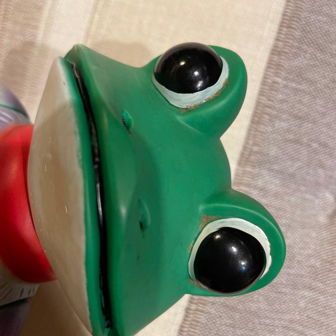 ケロヨン 木馬座　カエルの人形