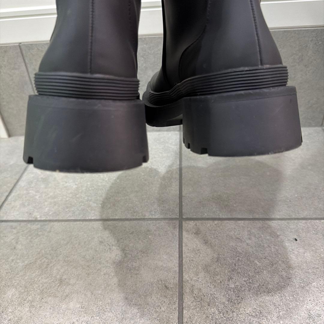 ZARA ラバーフラットロングブーツ 39