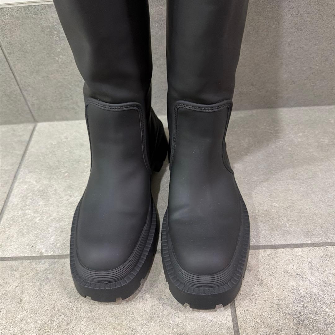 ZARA ラバーフラットロングブーツ 39