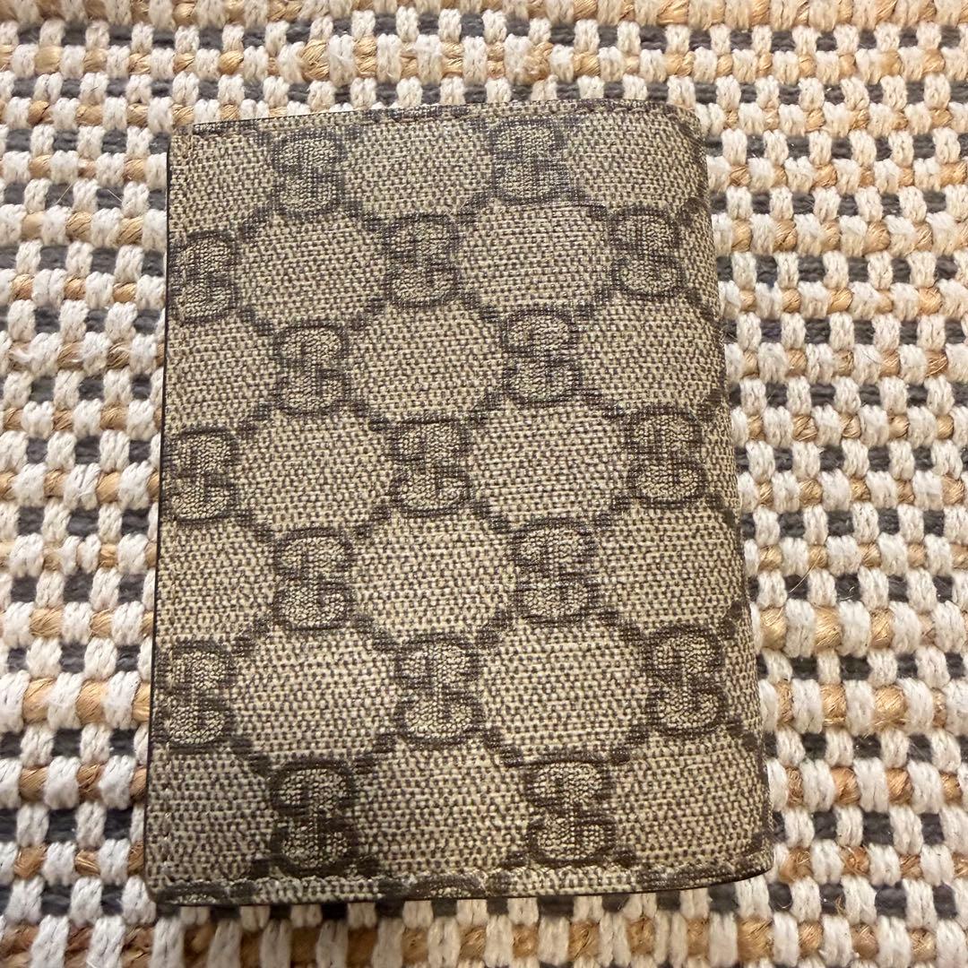 GUCCI 猫刺繍 二つ折り財布 限定版