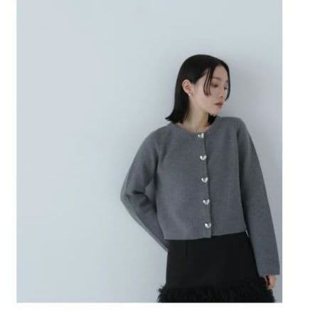 美品 ハートボタン ニット ジャケット 金釦 カーディガン 羽織り 春 良品