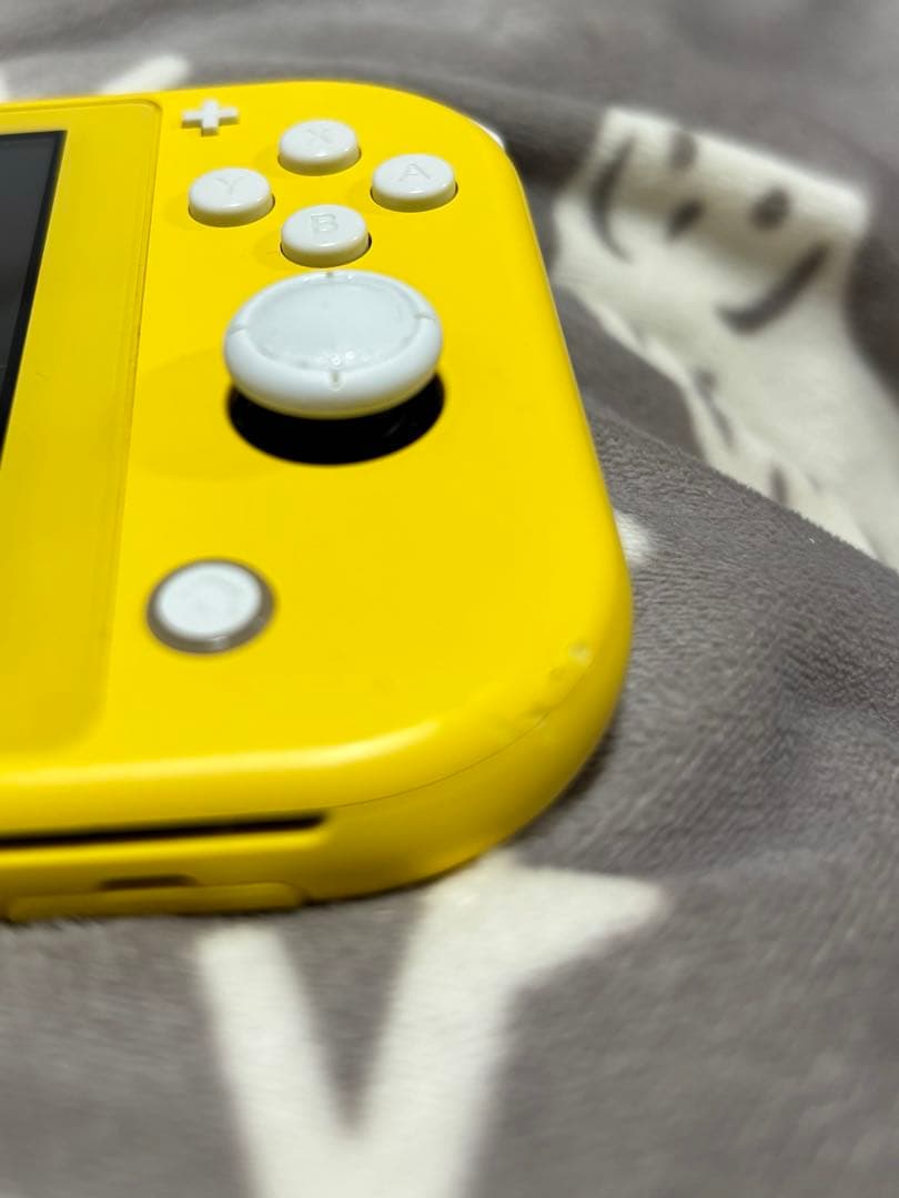 Nintendo Switch Lite イエロー 箱充電器なし