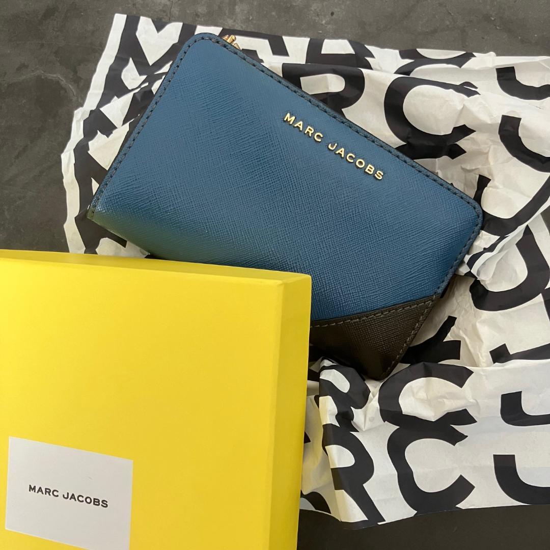 ☆未使用　MARC JACOBS マークジェイコブス　財布　二つ折り　バイカラー