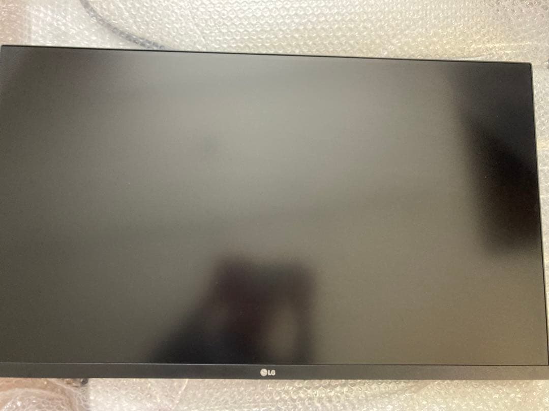 【美品】LG モニター 4K 31.5インチ エルゴノミクススタンド