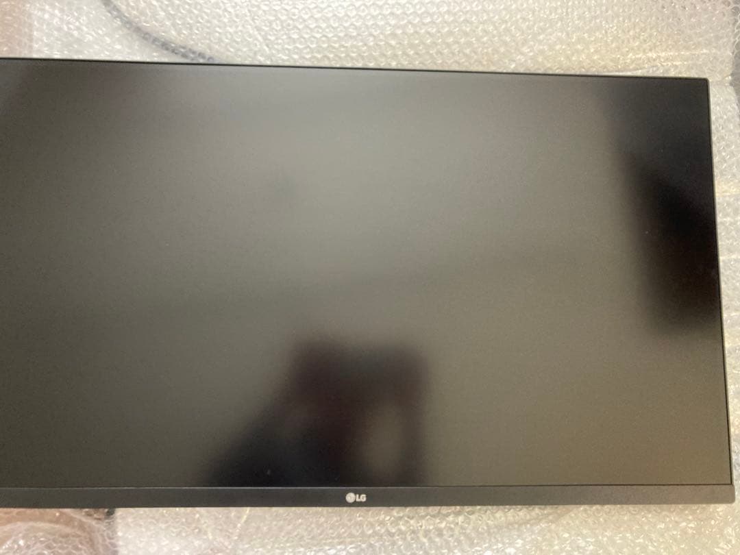 【美品】LG モニター 4K 31.5インチ エルゴノミクススタンド