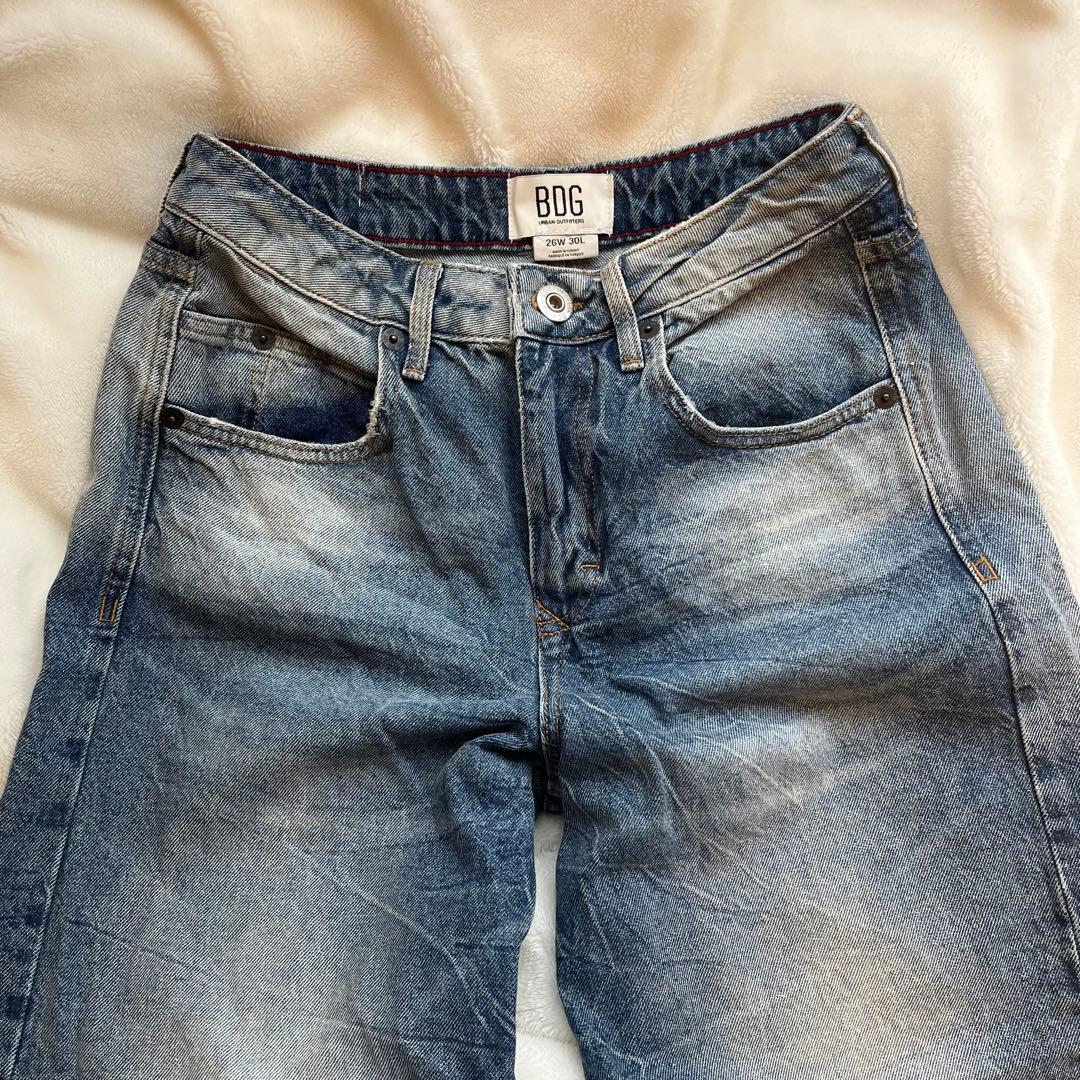 Urban Outfitters BDG ジーンズ　ダメージ