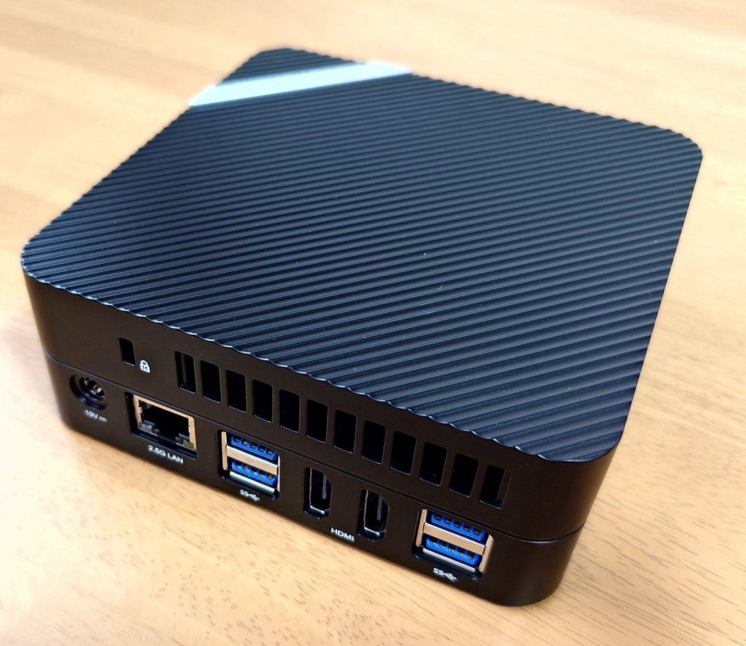 ミニPC MINISFORUM UM690 32G RAM/1012GB SSD