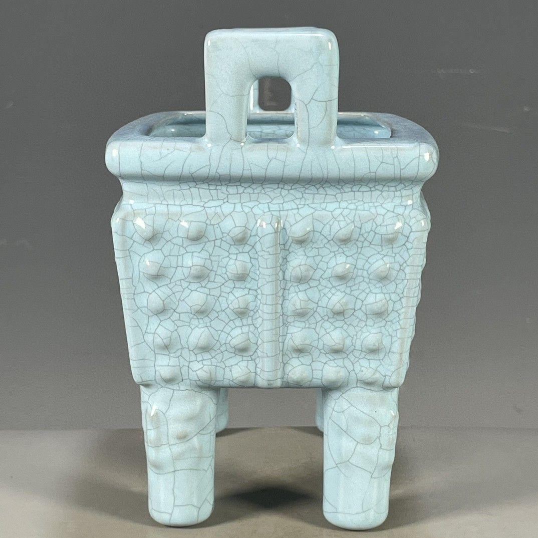 宋汝窯天青釉四足鼎  香炉   装飾品 現代工芸品 美術品 置物