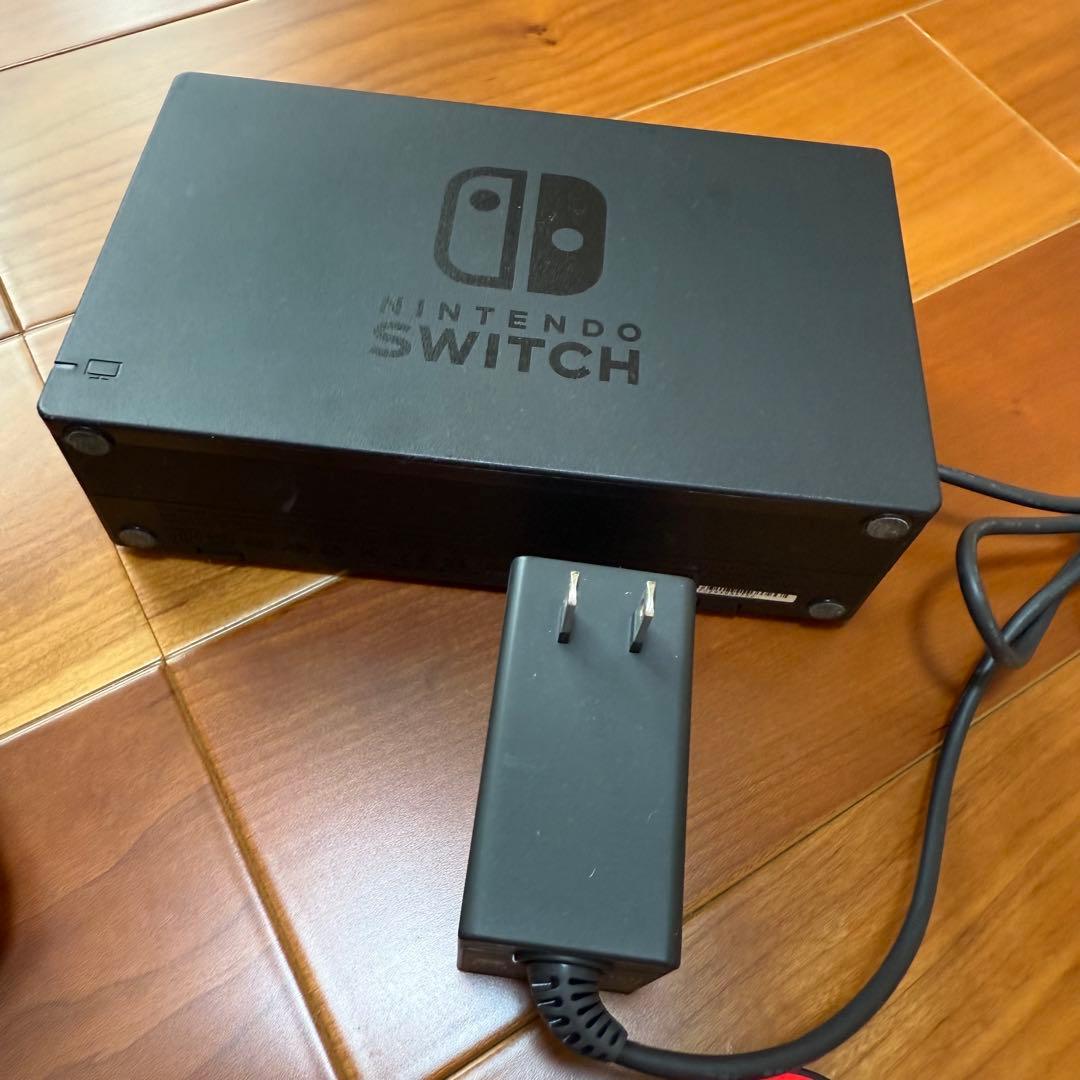 【美品】任天堂 スイッチ 本体 ネオンレッド ブルー 画面傷なし コントローラー