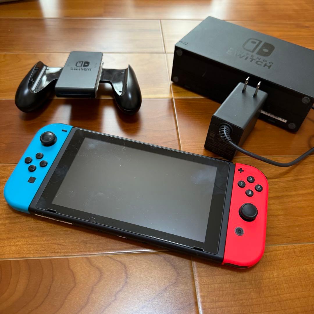 【美品】任天堂 スイッチ 本体 ネオンレッド ブルー 画面傷なし コントローラー