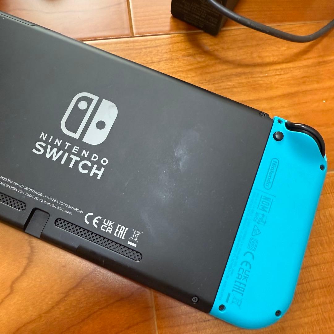 【美品】任天堂 スイッチ 本体 ネオンレッド ブルー 画面傷なし コントローラー