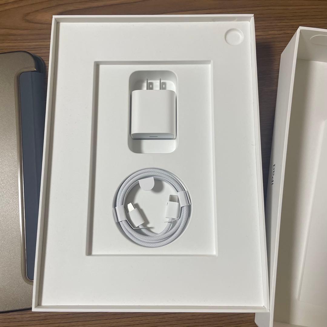 Apple iPad 第10世代 128GB Wi-Fi シルバー ほぼ未使用
