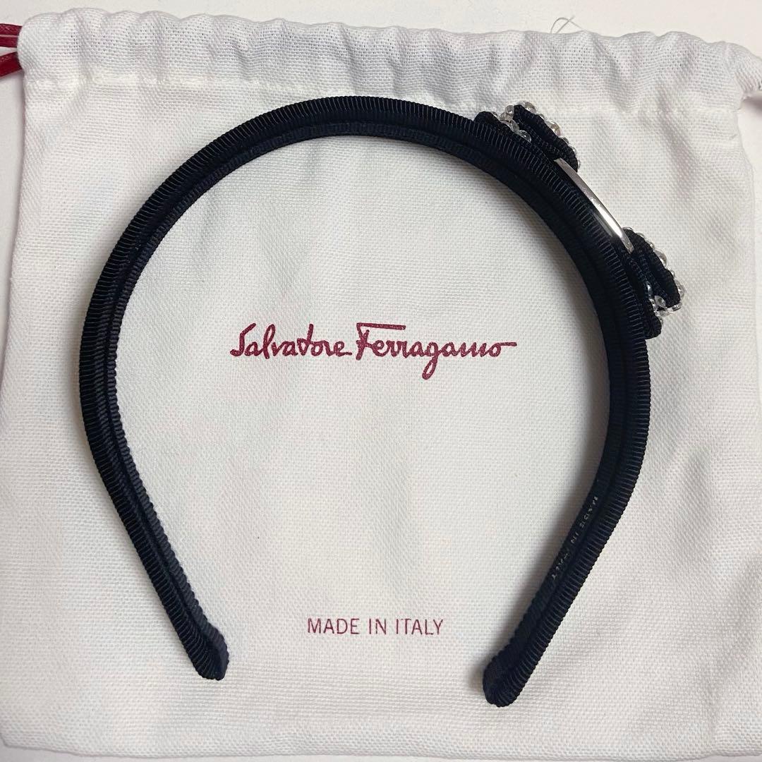 FERRAGAMO フェラガモ カチューシャ ヴァラVARA リボン クリスタル