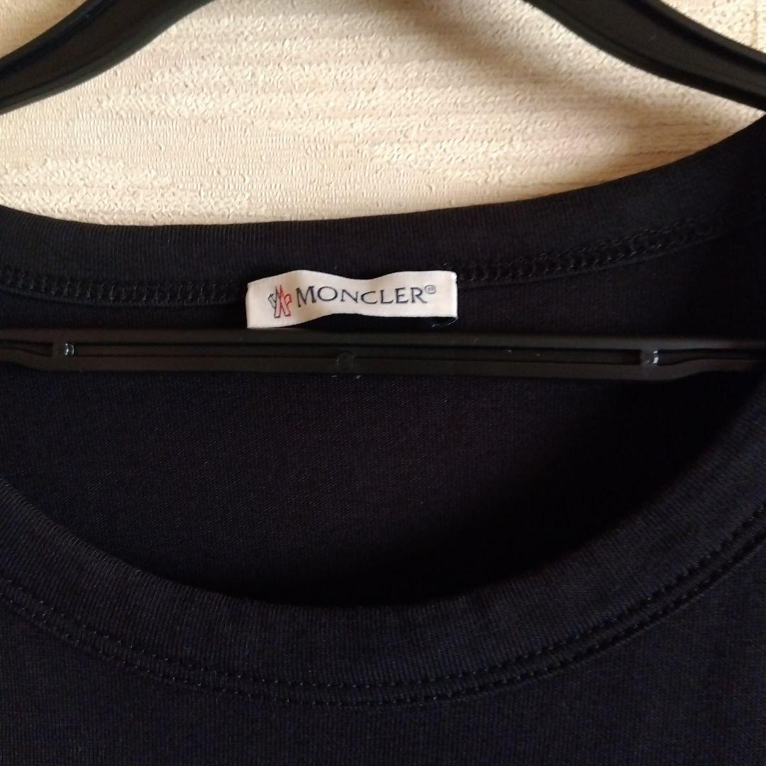 MONCLER 刺繍ロゴ ブラック Tシャツ