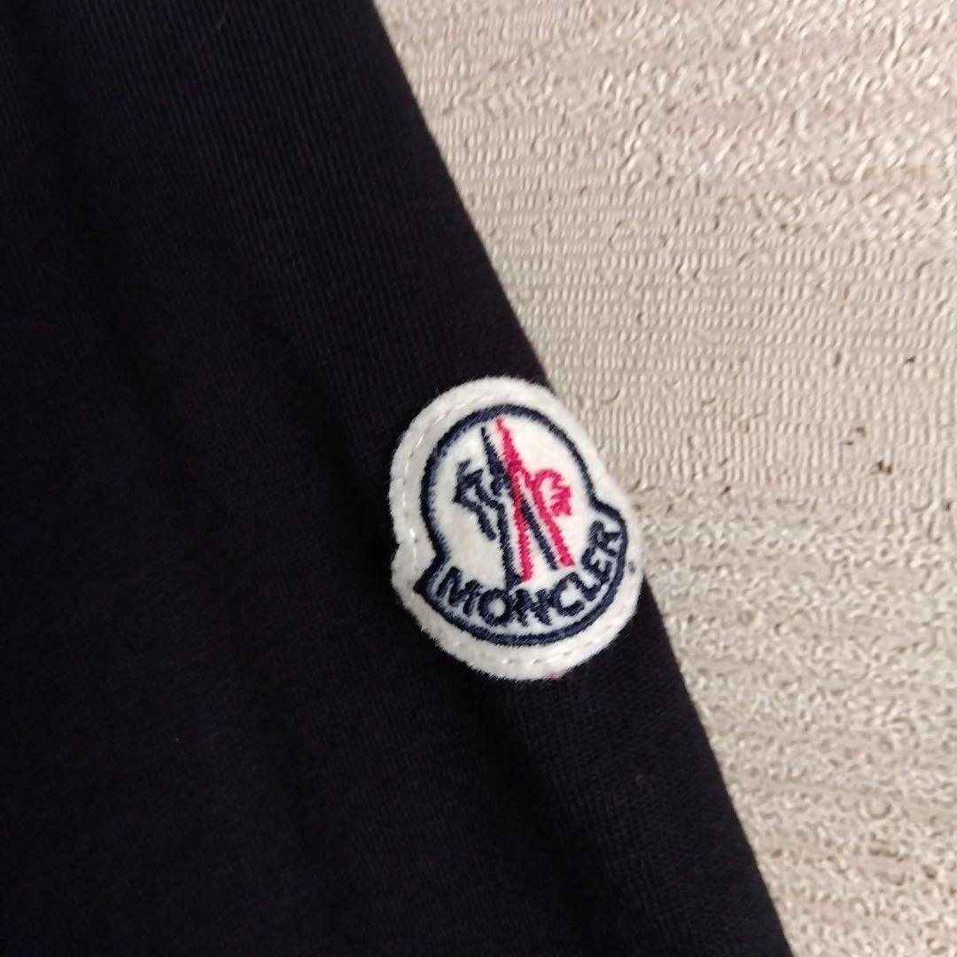MONCLER 刺繍ロゴ ブラック Tシャツ