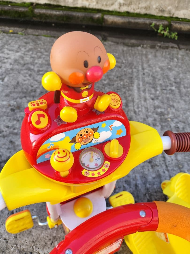 アンパンマン 三輪車 音楽付き