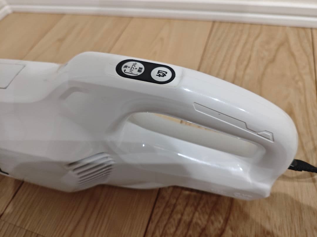 Makita CL107FD 充電式クリーナー