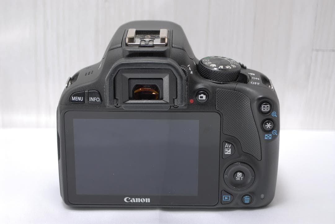 ✨大人気✨Canon EOS Kiss X7 スマホ転送 軽量　初心者向け