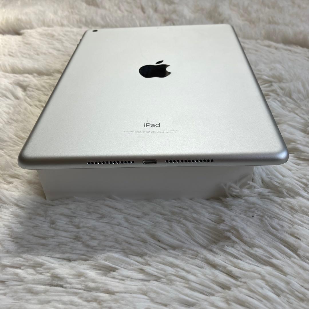 【早い者勝ち】iPad 第5世代 32GB 【すぐ発送】【付属品】