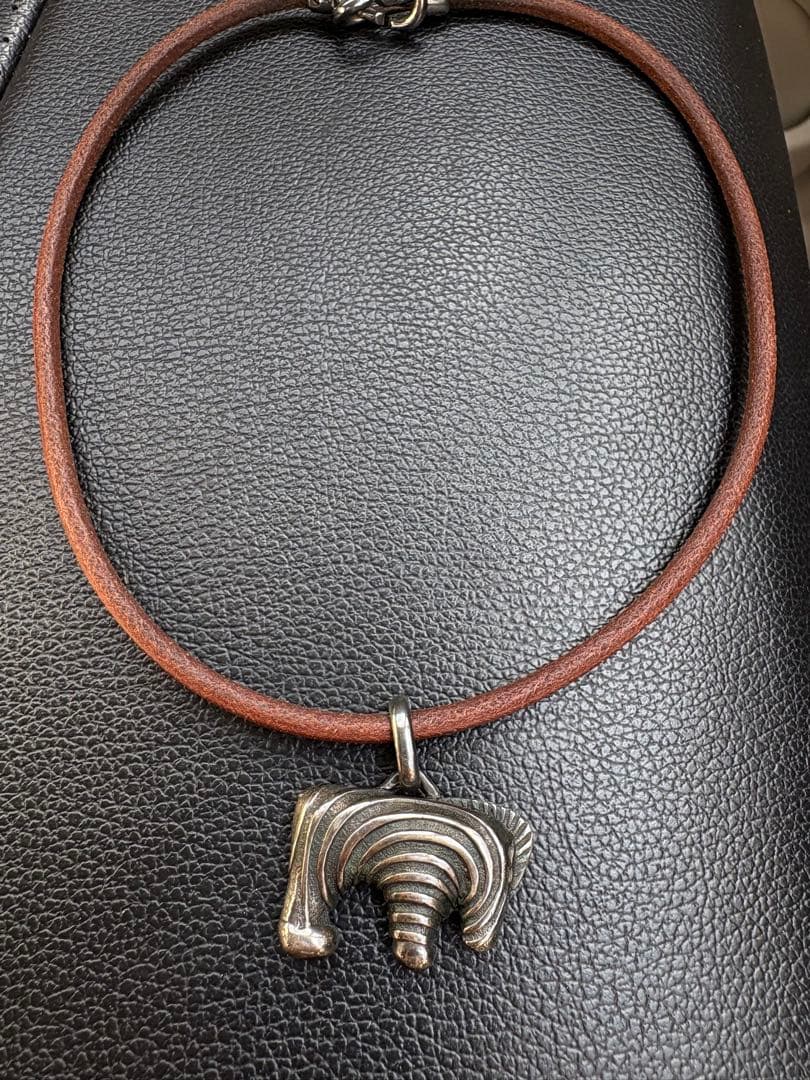 アクセサリー HERMES Leather Necklace Zebra Silver