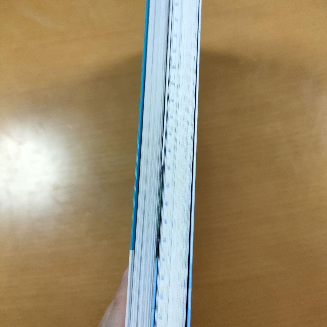 ユーリ!!!on ICE公式ファンブック＋公式ガイドブック　２冊セット