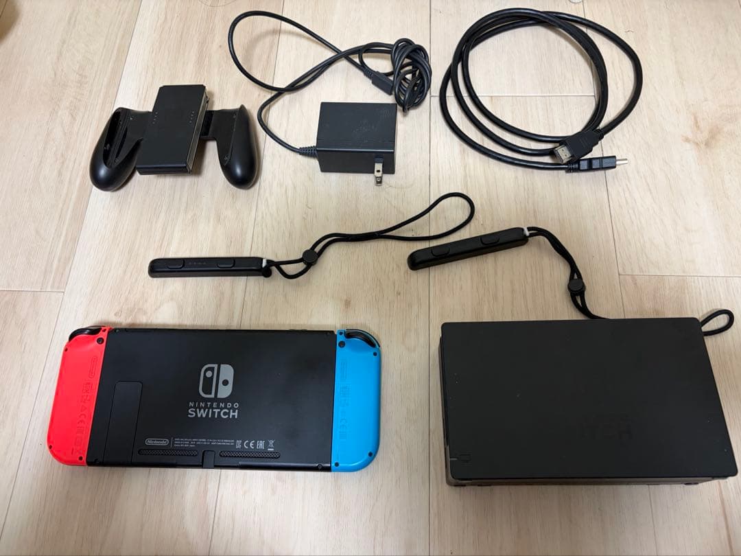 Nintendo Switch ネオンブルー・レッド