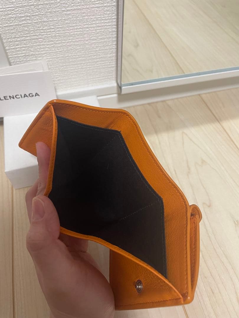BALENCIAGA オレンジ 三つ折り財布