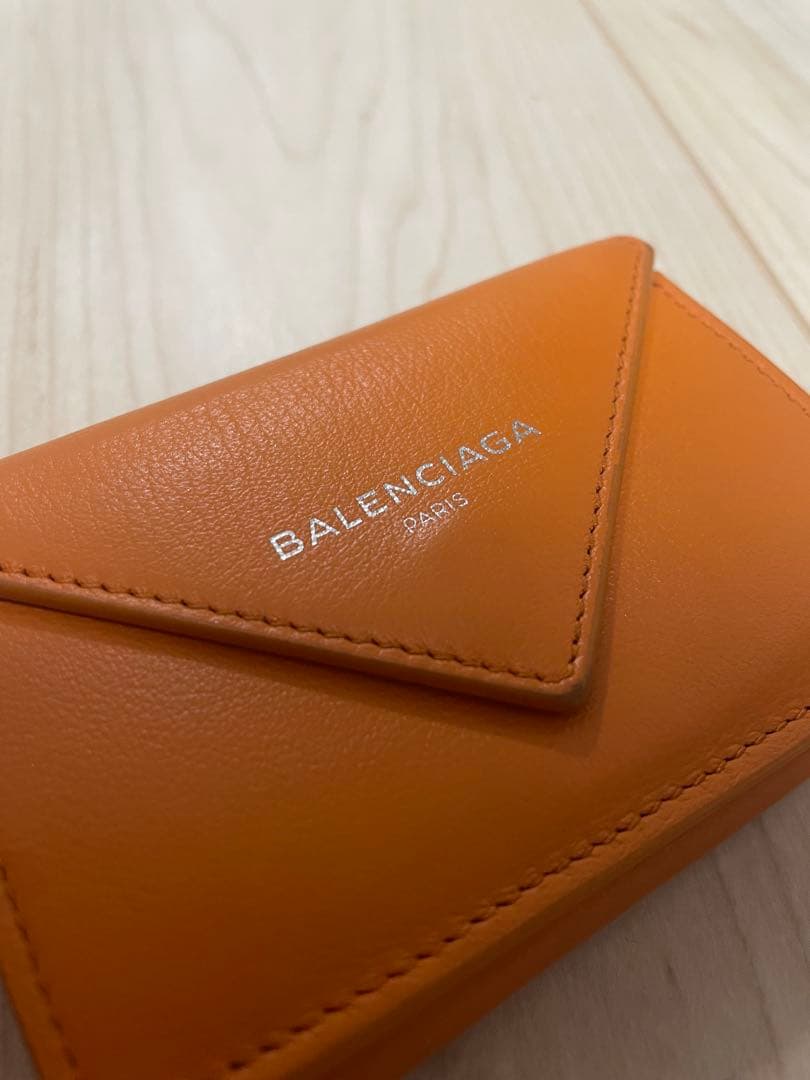 BALENCIAGA オレンジ 三つ折り財布