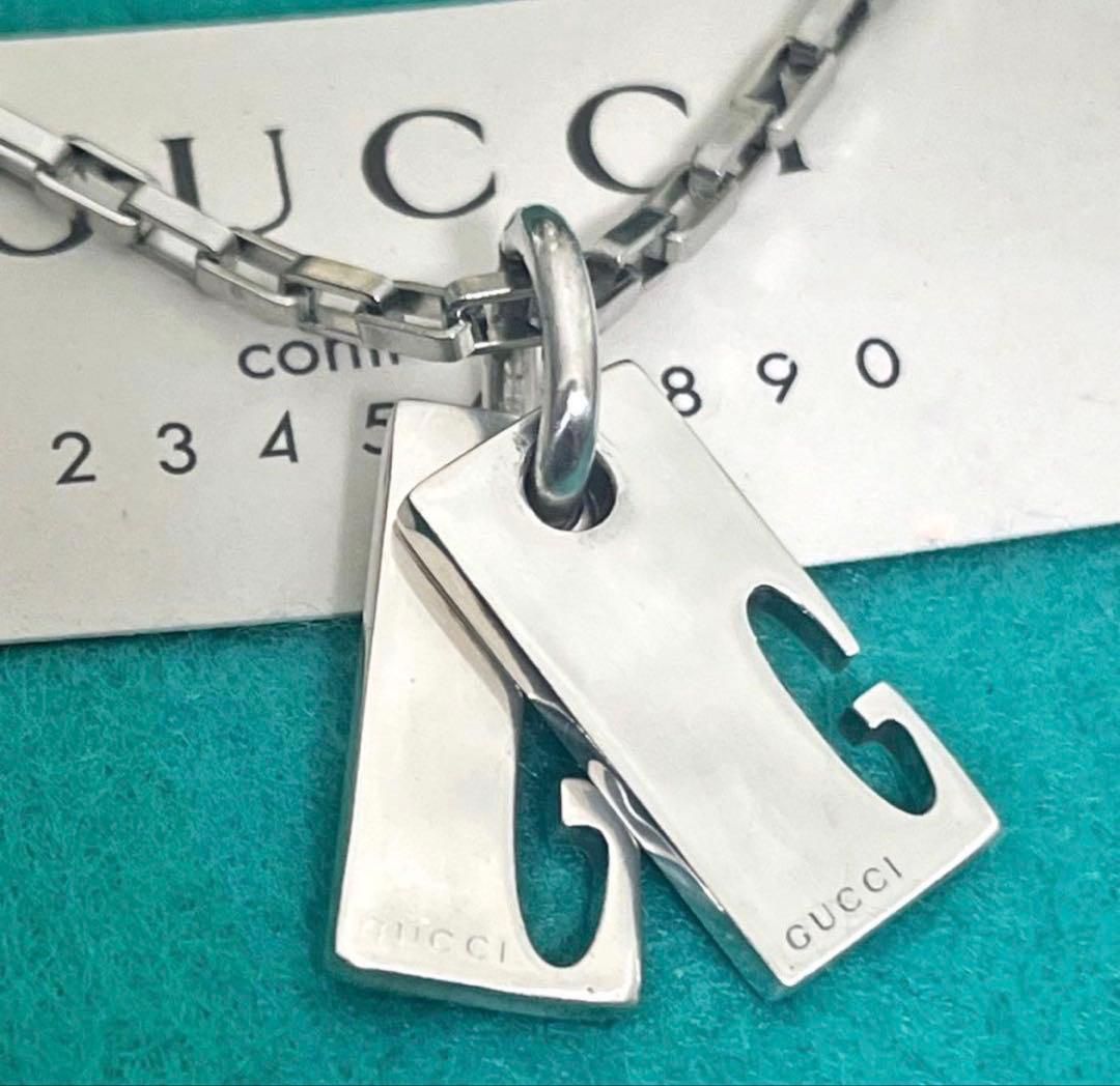 美品　GUCCI ダブルGプレートペンダント