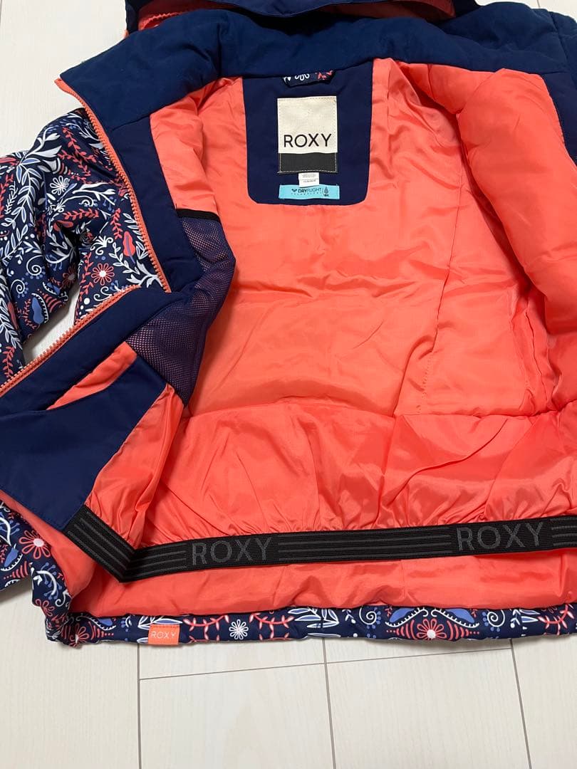 ROXY スノーボードウェア キッズ　T10 上下セット
