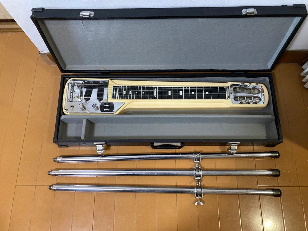 Guyatone グヤ6弦スチールギター　スタンド、ケース付