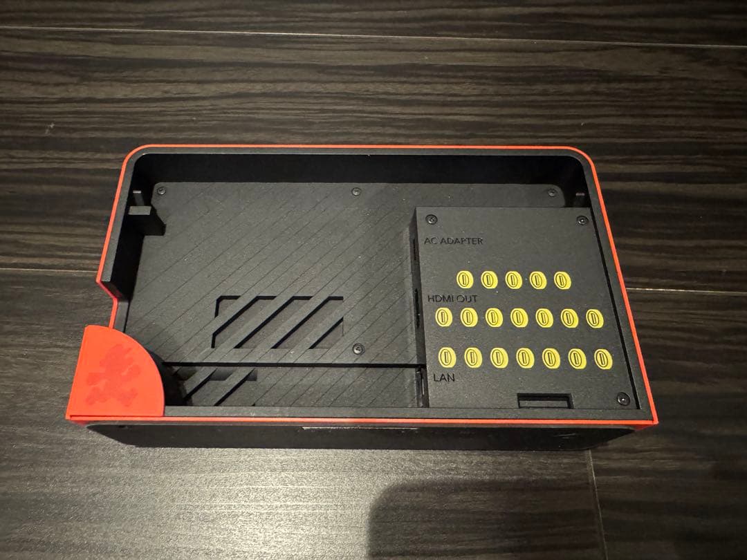 ★4人プレイすぐ可能★Nintedo Switch 有機ELモデル マリオレッド