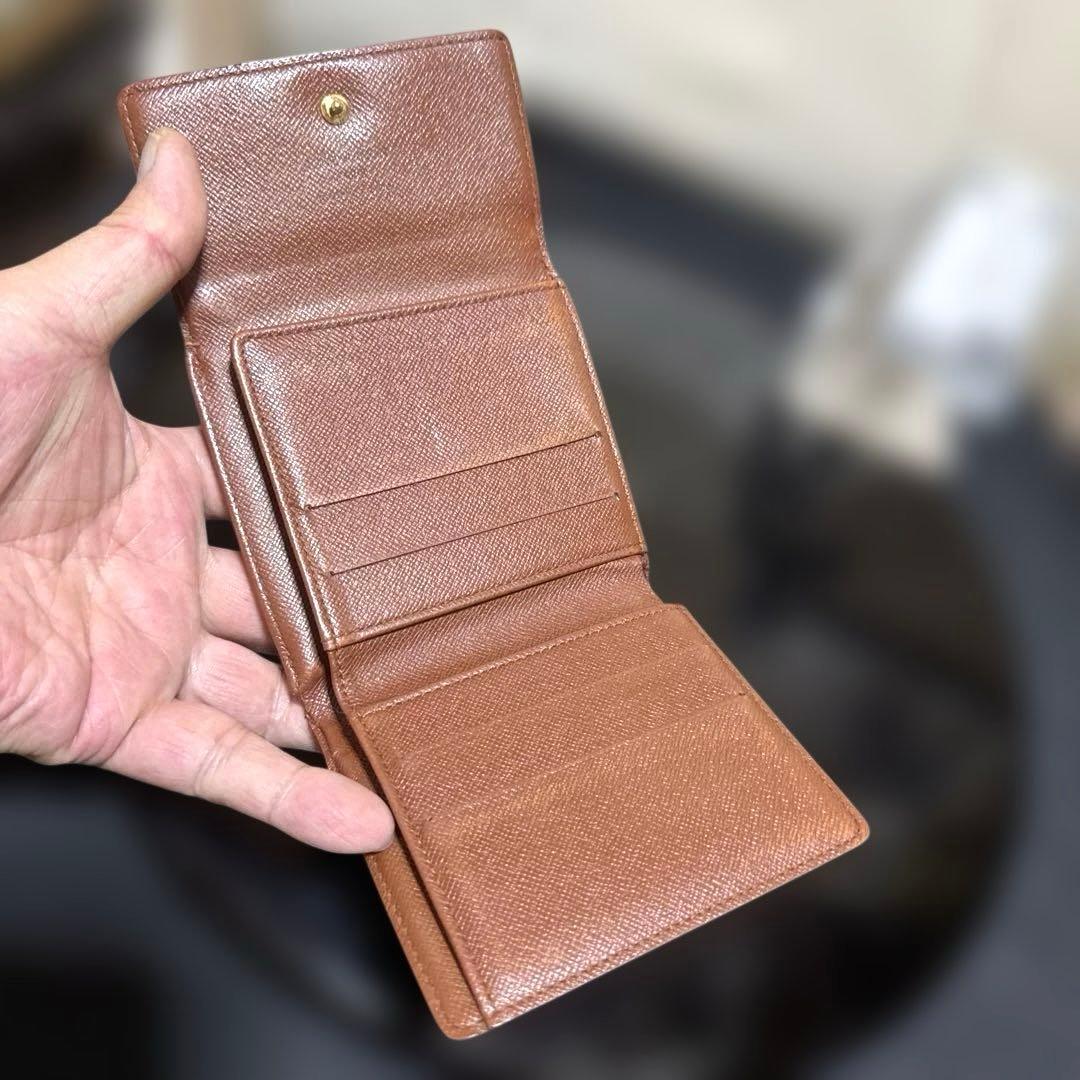 ⑧★在庫セール/良品♪モノグラム Wホック折財布