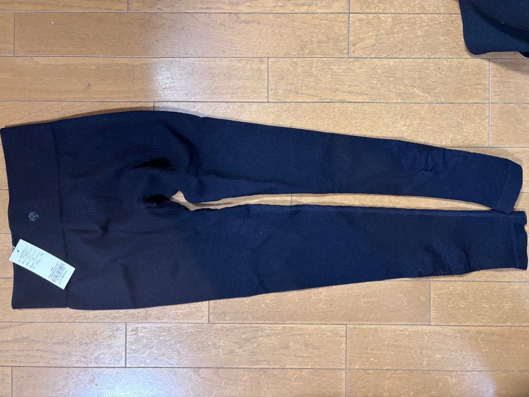 値下げ新品未使用【SUKALA】アクティブデイジーレギンス　ブラック　M