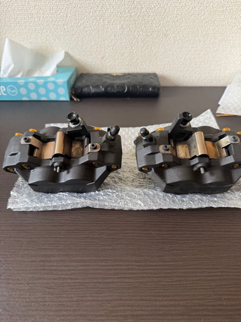 ZRX1200DAEG純正ブレーキキャリパー2個セット