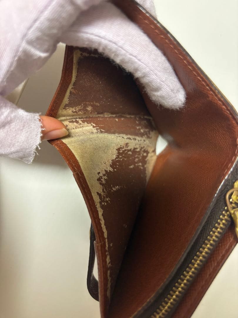 ルイヴィトン 2つ折り財布 モノグラム