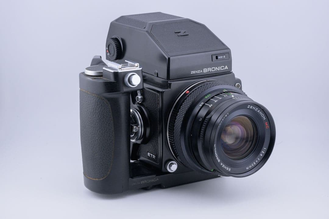 Bronica ETR AE-IIファインダー + 50mm F2.8 ジャンク