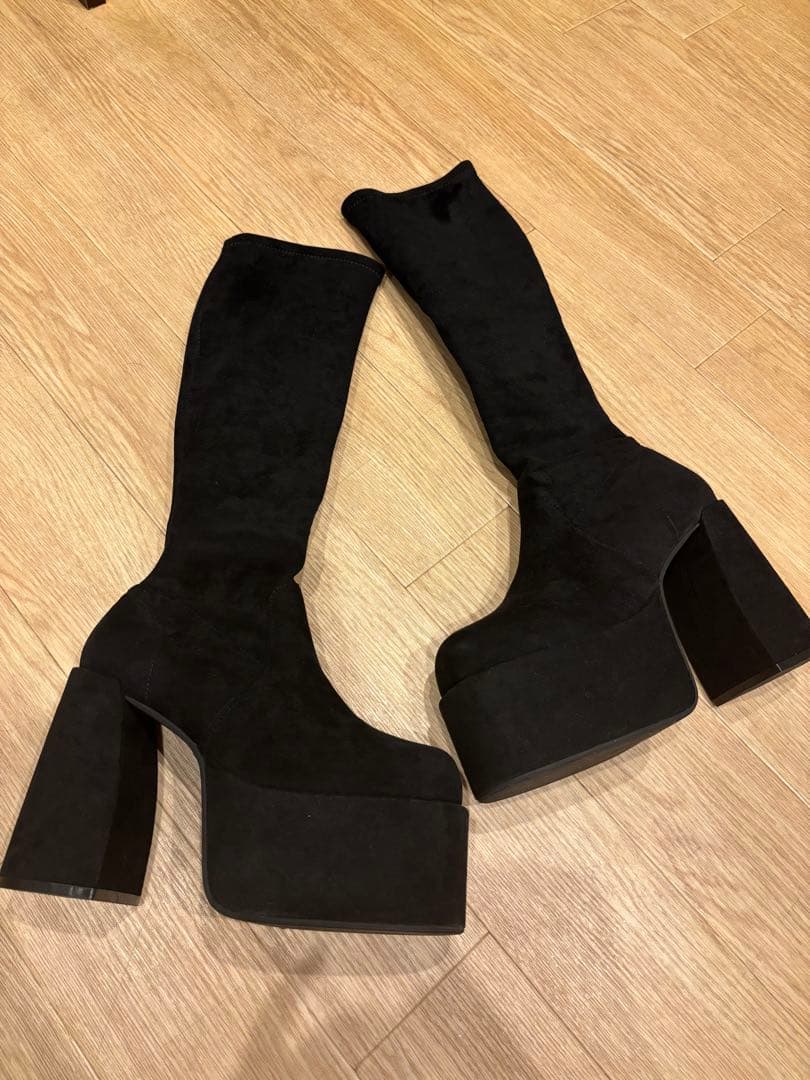 【完売品】EMODA バルキープランプフィットブーツ