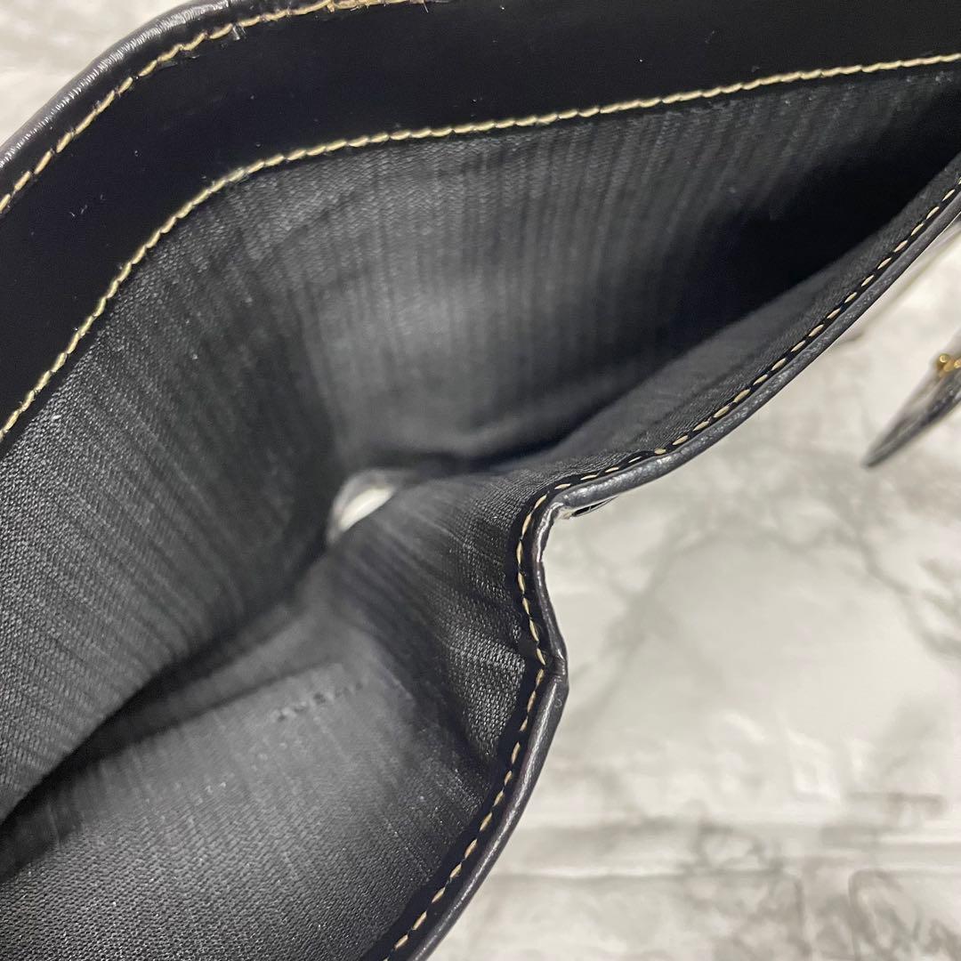 【美品】FENDI フェンディ ペカン柄二つ折り財布 Wホック PVC