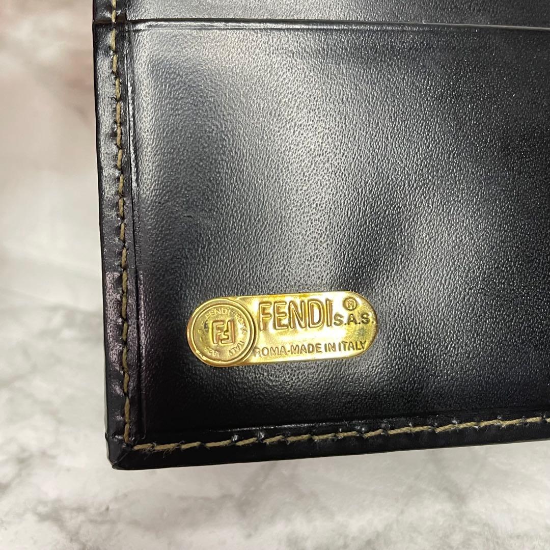 【美品】FENDI フェンディ ペカン柄二つ折り財布 Wホック PVC