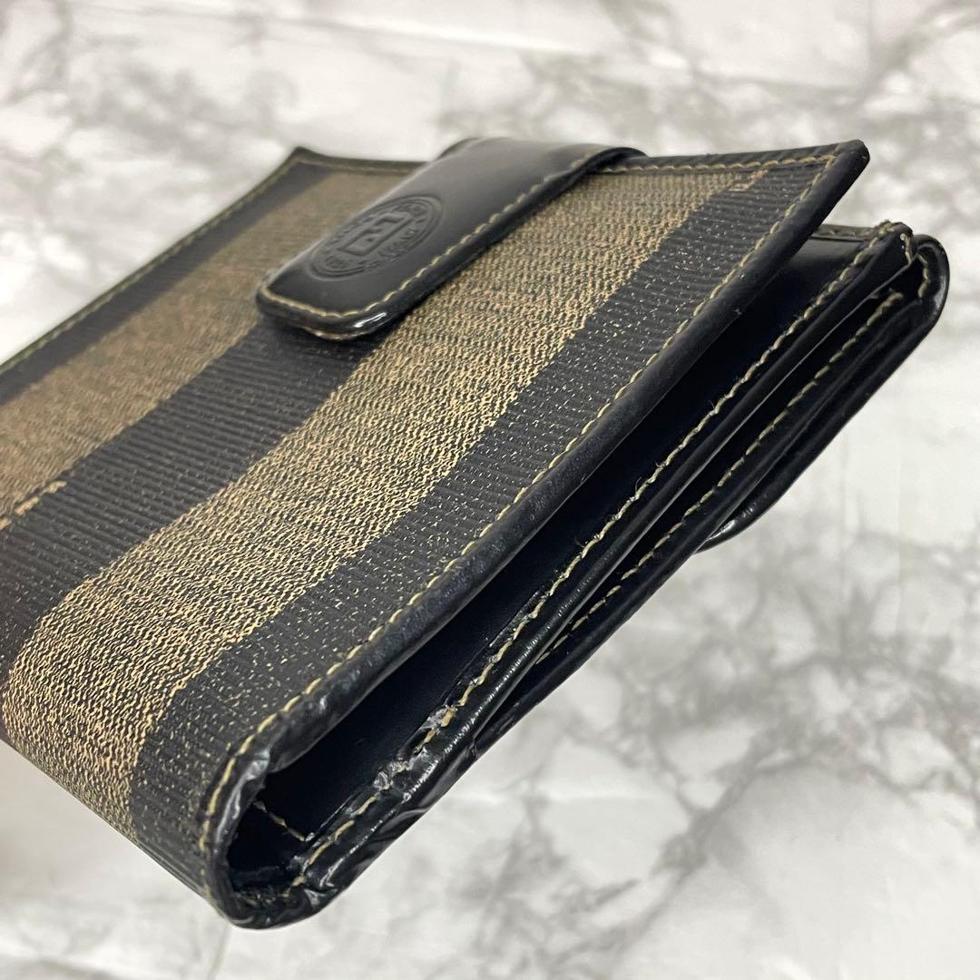 【美品】FENDI フェンディ ペカン柄二つ折り財布 Wホック PVC