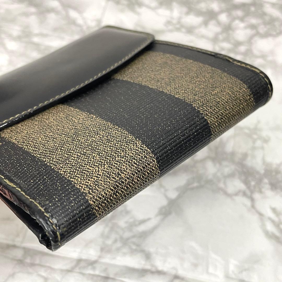 【美品】FENDI フェンディ ペカン柄二つ折り財布 Wホック PVC