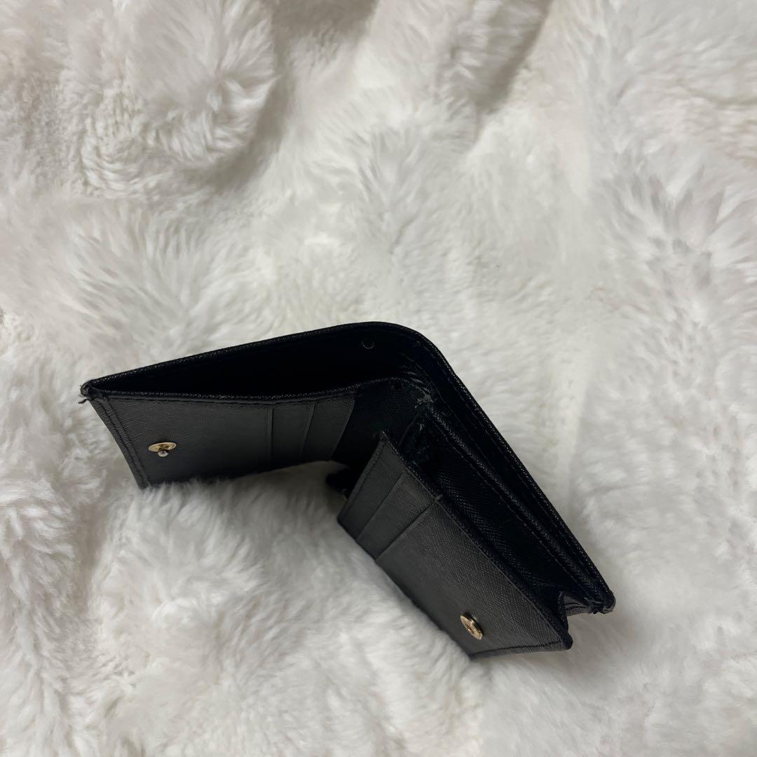Prada 二つ折り財布