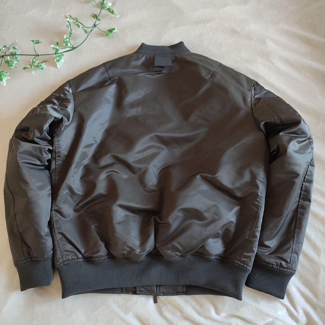 新品UNIQLO ＋J ハイブリッドオーバーサイズボンバージャケット グレーM
