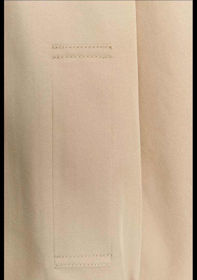 【完売品】ZARA ショート丈トレンチコート XS-Sサイズ　新品タグつき