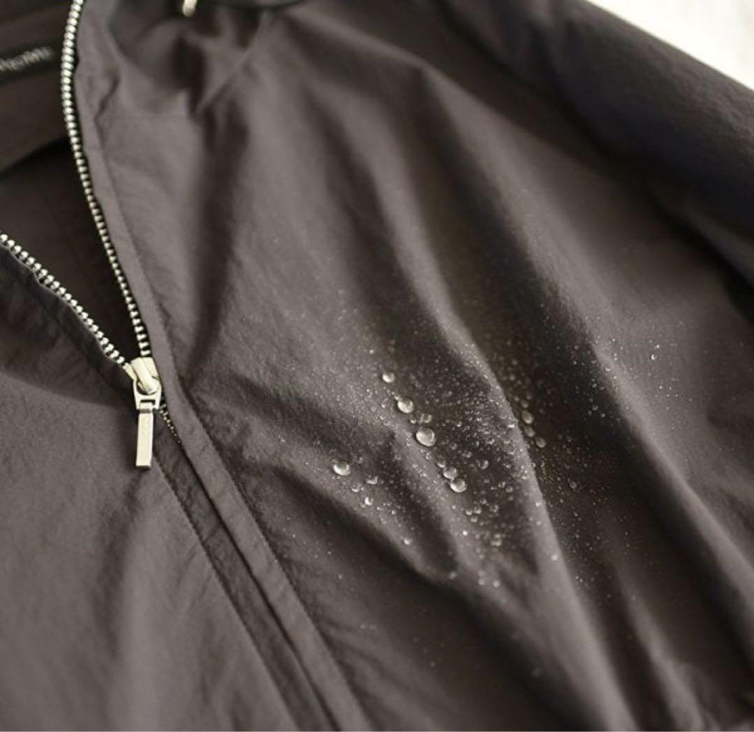 OUR 撥水素材のダブルジップコート（チャコール）