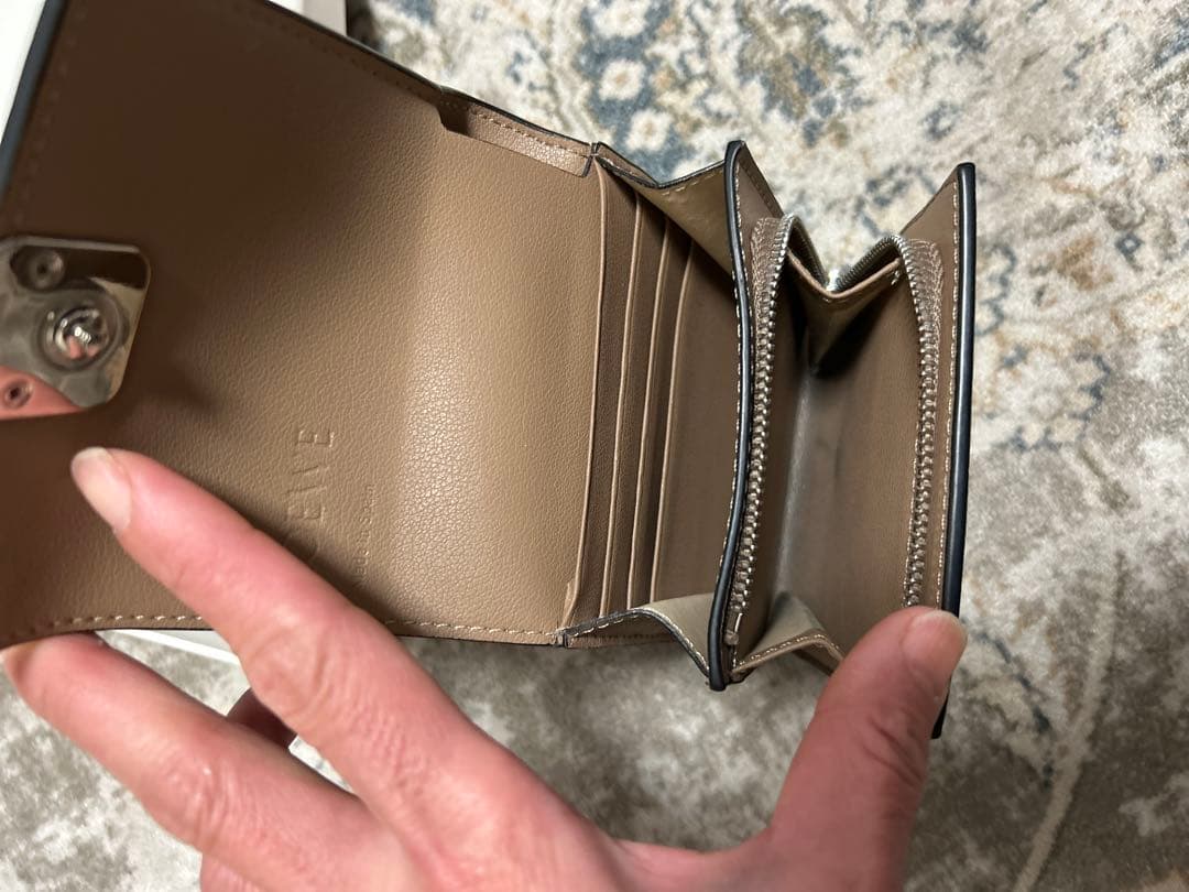 LOEWE 二つ折り財布 ベージュ